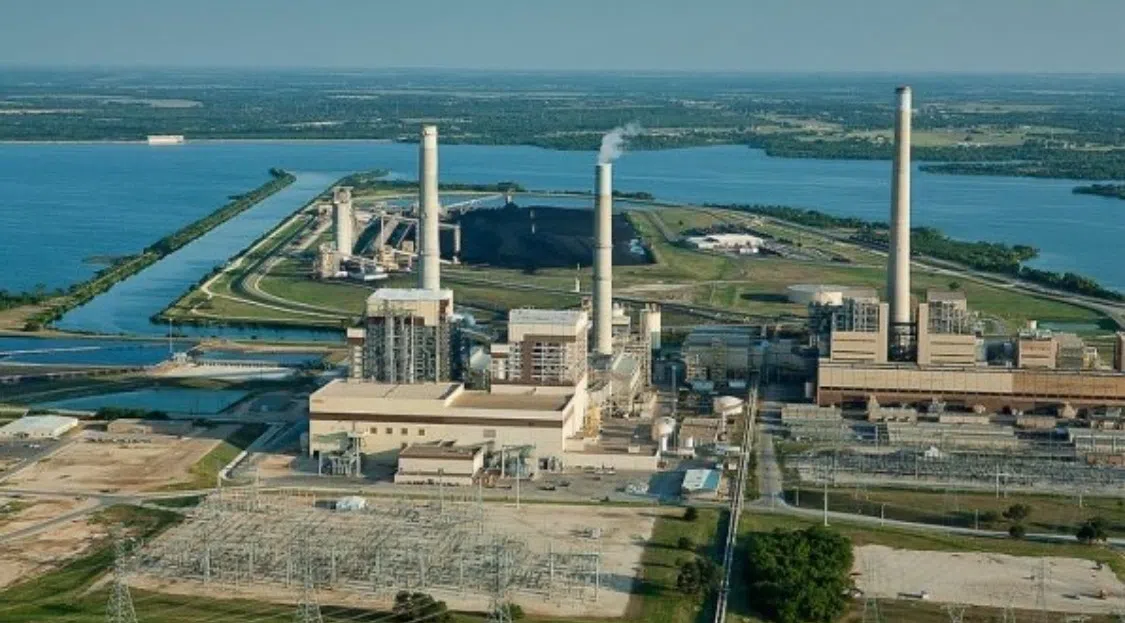 Trump Administration Blocks Michigan Coal Plant Shutdown, Fueling Costly Clash Over Clean Energy Future