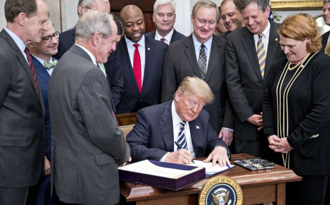Trump-Era Regulators Push to Loosen Bank Capital Rules, Sparking Debate Over Financial Stability