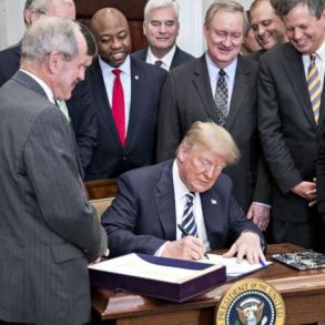 Trump-Era Regulators Push to Loosen Bank Capital Rules, Sparking Debate Over Financial Stability