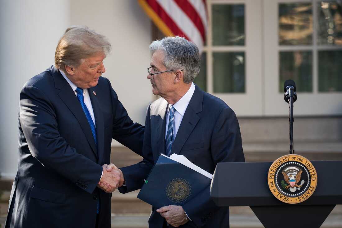 Trump Renews Attacks on Fed Chair Powell, Signals Plans to Replace Him Before Term Ends