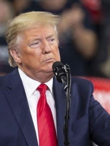 UK Economy Contracts Sharply as Trump Tariffs Slash Exports and Shake Business Confidence