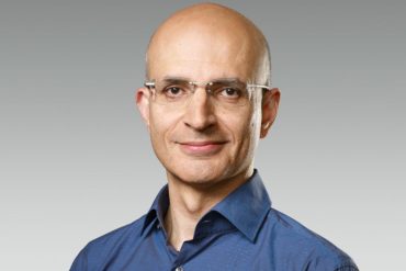 Apple COO Jeff Williams to Retire After 27 Years; Sabih Khan Named Successor