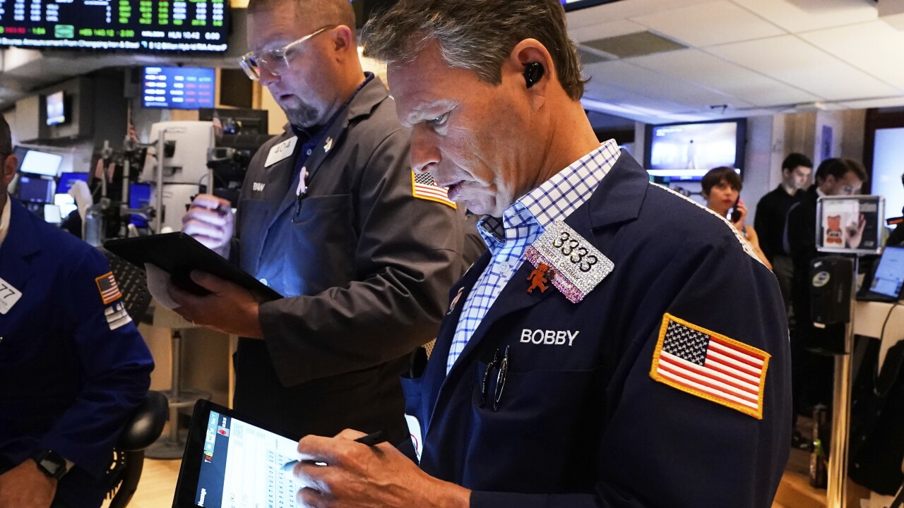European Markets Steady Despite Trump’s Tariff Threat as Bond Yields Rise on Broader Fiscal Fears