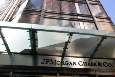 JPMorgan Beats Estimates as Trading and Investment Banking Rebound Despite Year-Over-Year Revenue Drop