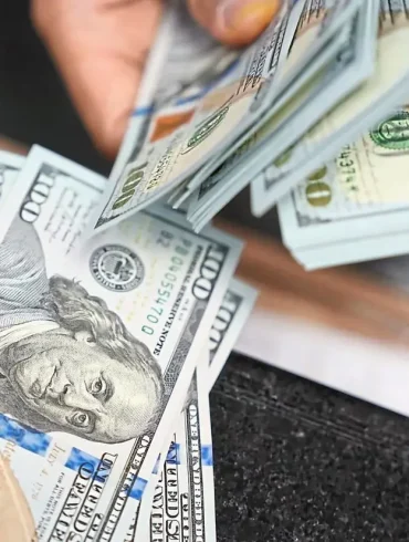 Markets Hold Steady Ahead of CPI and Bank Earnings Despite Tariffs and Slowing Profit Growth