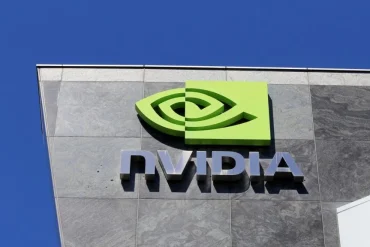 Nvidia Tops $4 Trillion as Cramer Hails AI Giant’s Role in New Industrial Revolution