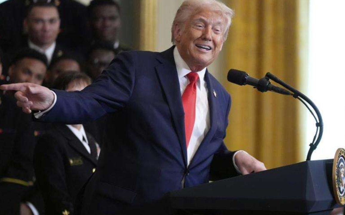 Trump Demands Powell’s Resignation Amid Fed Spending Probe and Interest Rate Clash