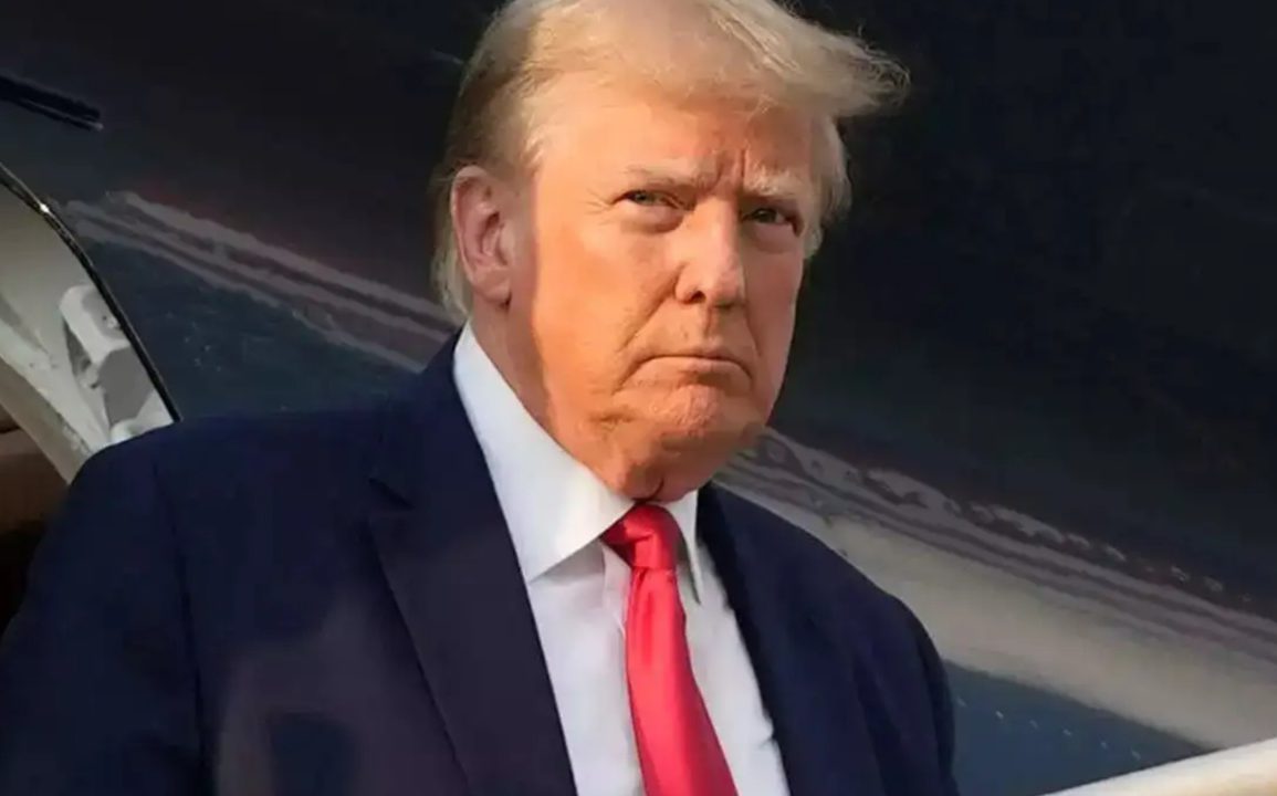 U.S. Markets Hold Near Record Highs as Trump’s Tariff Threats Stir Global Caution and Investor Watchfulness