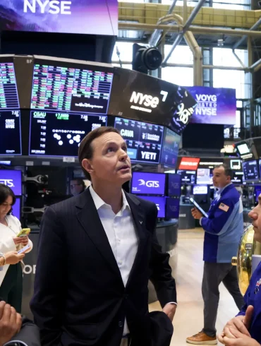 U.S. Markets Rally for Second Month as Trade Hopes Rise but Tariff Risks Loom