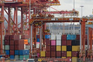 U.S. Tariff Revenue Surges Past $100B, Fuels Surprise Budget Surplus as Trump Expands Trade Strategy