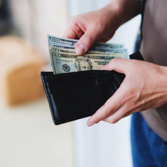 US Dollar Decline Defies Rising Yields as Soaring Debt Fuels Global Confidence Crisis